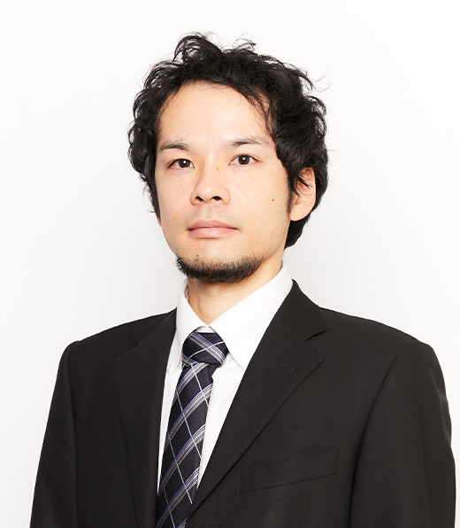 新開 健一